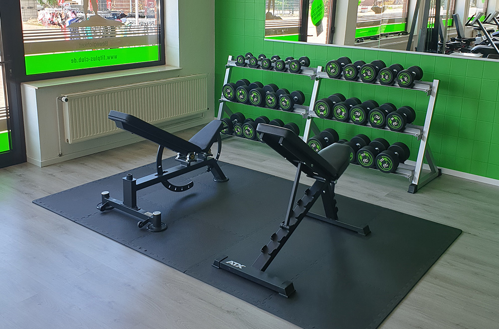fitplus_Fitnessstudio Koennern Freihanteltraining_1
